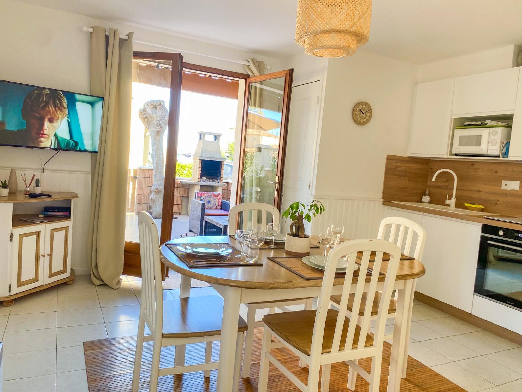 Dydy Haven - Maison De Vacances A Vias Plage, Piscine, Mer Et Climatisation Exterior foto