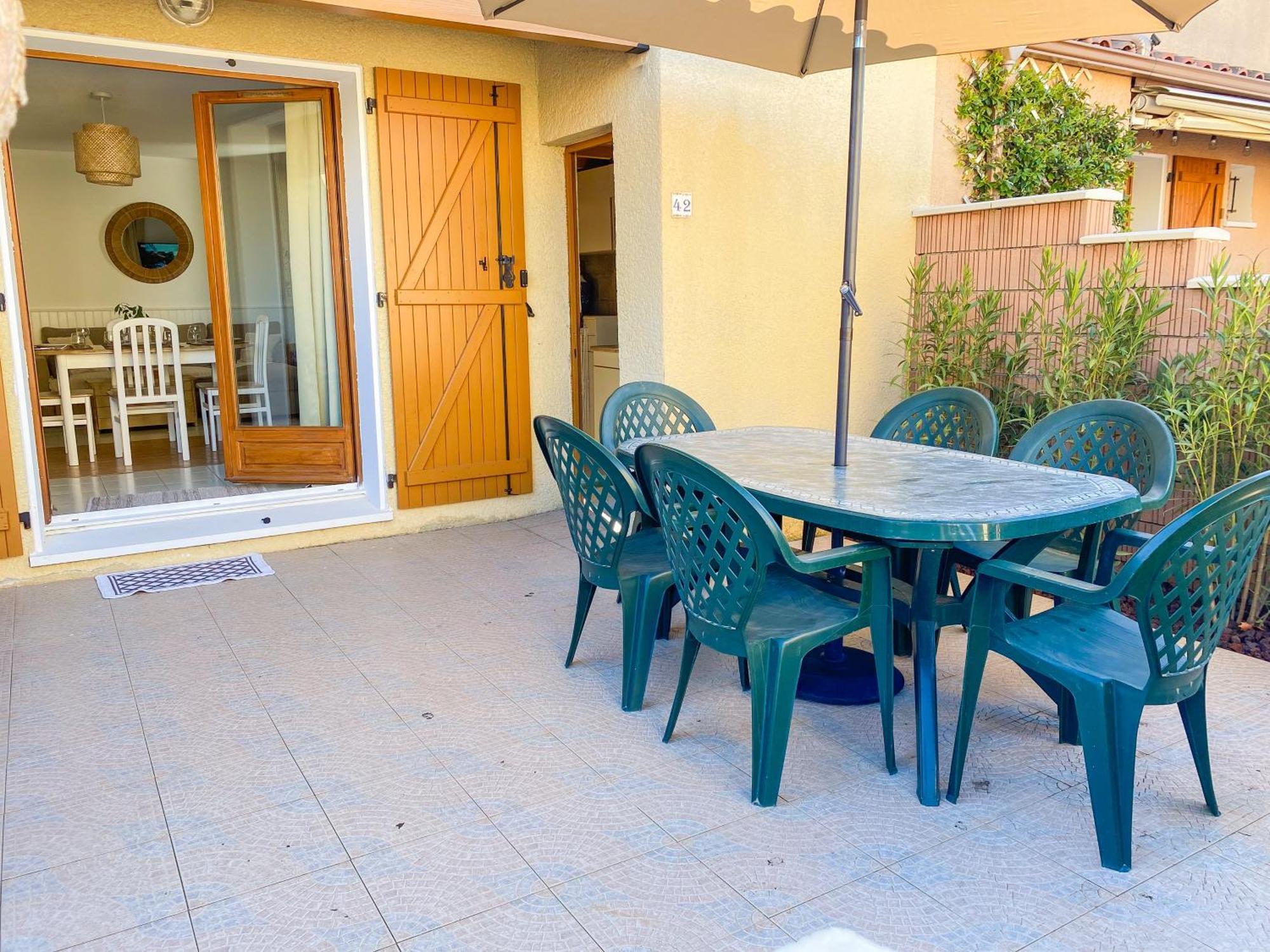Dydy Haven - Maison De Vacances A Vias Plage, Piscine, Mer Et Climatisation Exterior foto